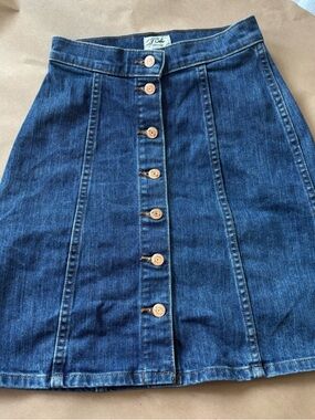 J Crew Denim button up skirt
Blue with Copper buttons